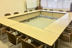 第1会議室（ロの字形式）